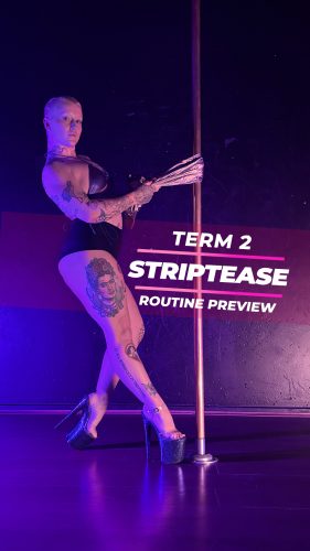 T226_Striptease